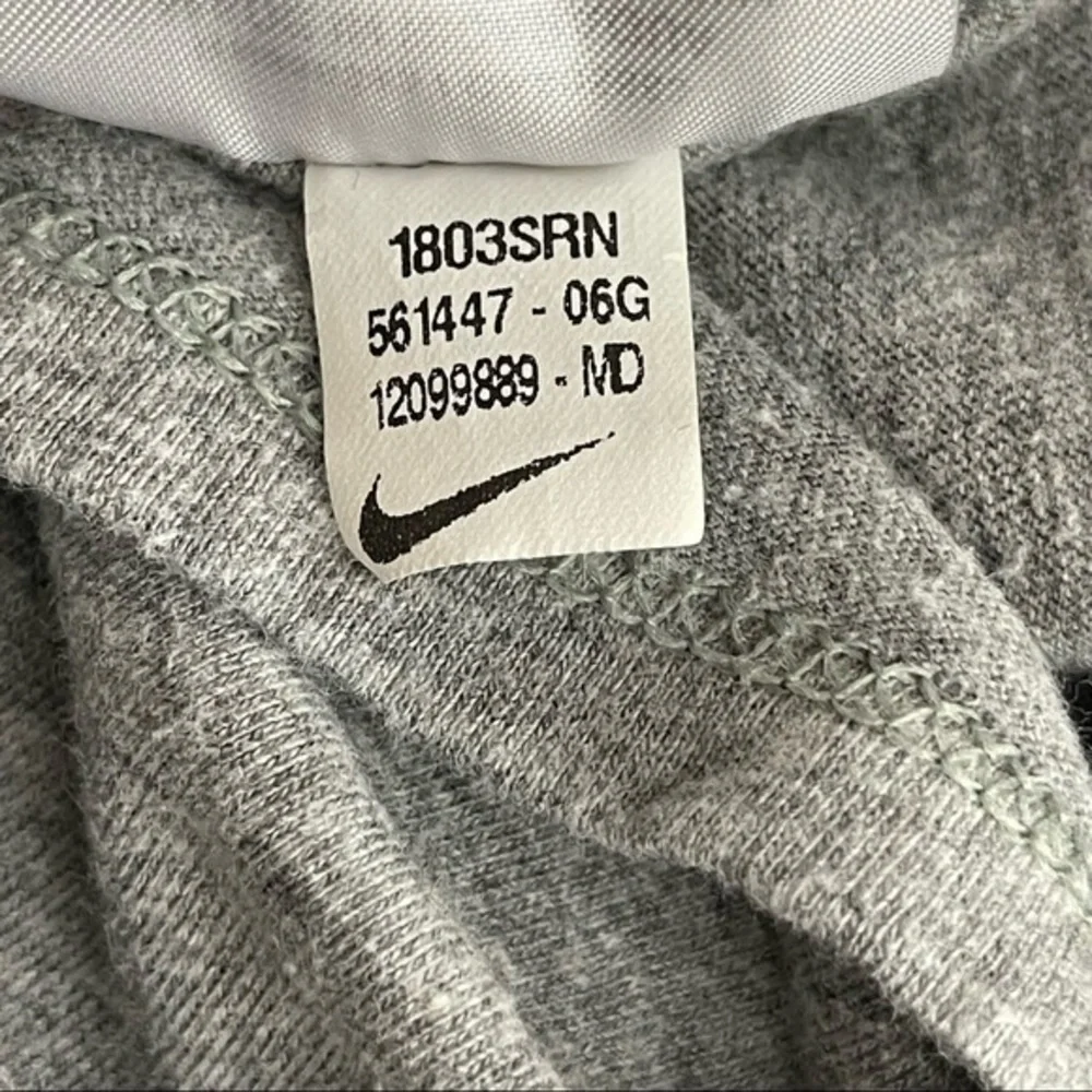 Nike Gray The Nike Tee Short Sleeve Scoop Neck T-Shirt